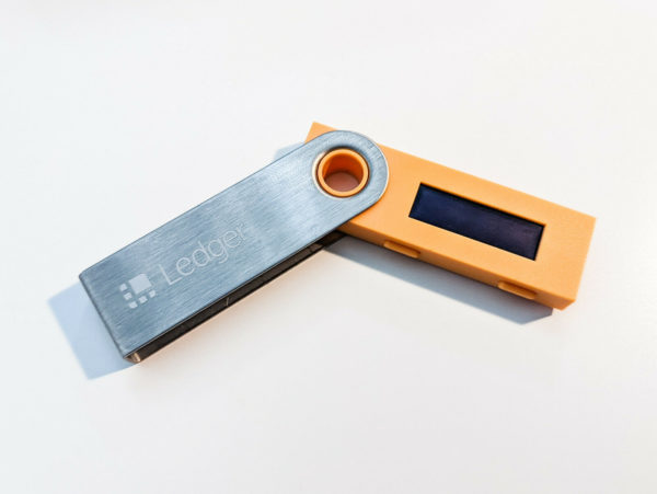 Ledger Nano S - Hardware Wallet Kryptowährung (Bitcoin, Litecoin, Ethereum uvm)  2