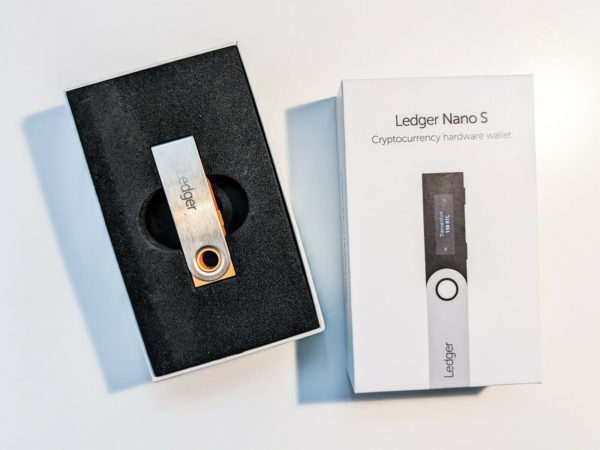 Ledger Nano S - Hardware Wallet Kryptowährung (Bitcoin, Litecoin, Ethereum uvm)  4