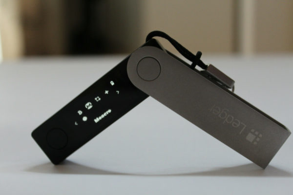 Ledger Nano X, Kryptowährung Hardware Wallet - Bluetooth 1